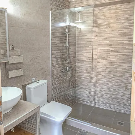 Charming Old Tannery House With Spacious Veranda And Stunning Sea View! Casa vacanze