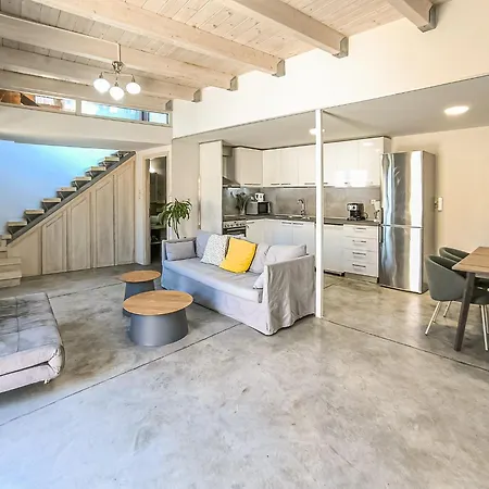 Charming Old Tannery House With Spacious Veranda And Stunning Sea View! Casa vacanze